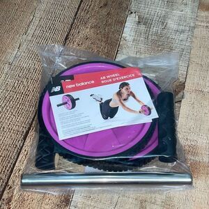 Nwt new balance ab wheel‎